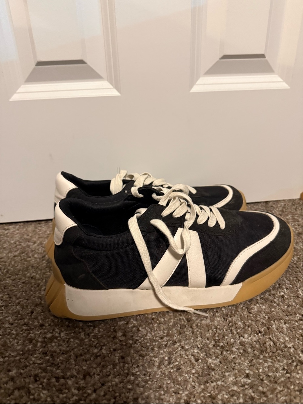 Women’s Black and White Casual Sneakers with Gum Sole MIA brand